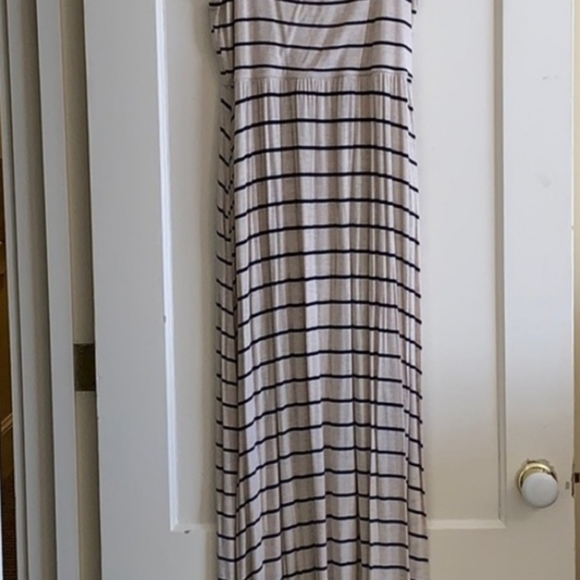 AMAZING PINKBLUSH DRESS & OMG THE POCKETS THO!! - Picture 5 of 6